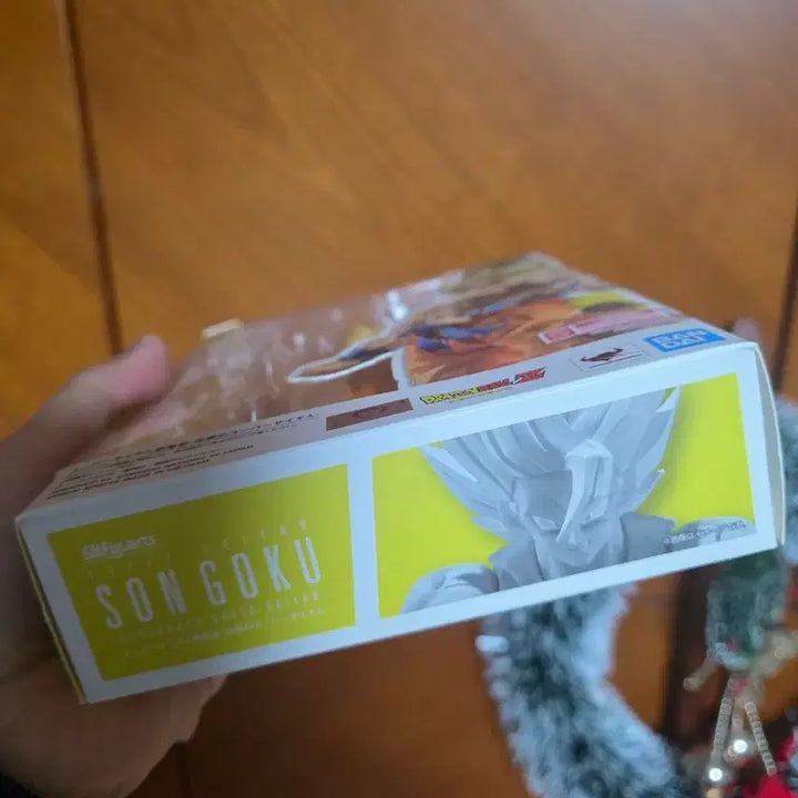 [BUNJANG] S.H.Figuarts Son Goku Super Saiyan Figure / SH피규어아츠 손오공 초사이어인 피규어 미개봉