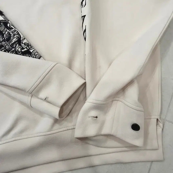 [BUNJANG] Songzio Homme Appearance Ivory Embroidered Sweatshirt / [95] 송지오옴므 APPEARANCE 맨투맨 티셔츠 아이보리