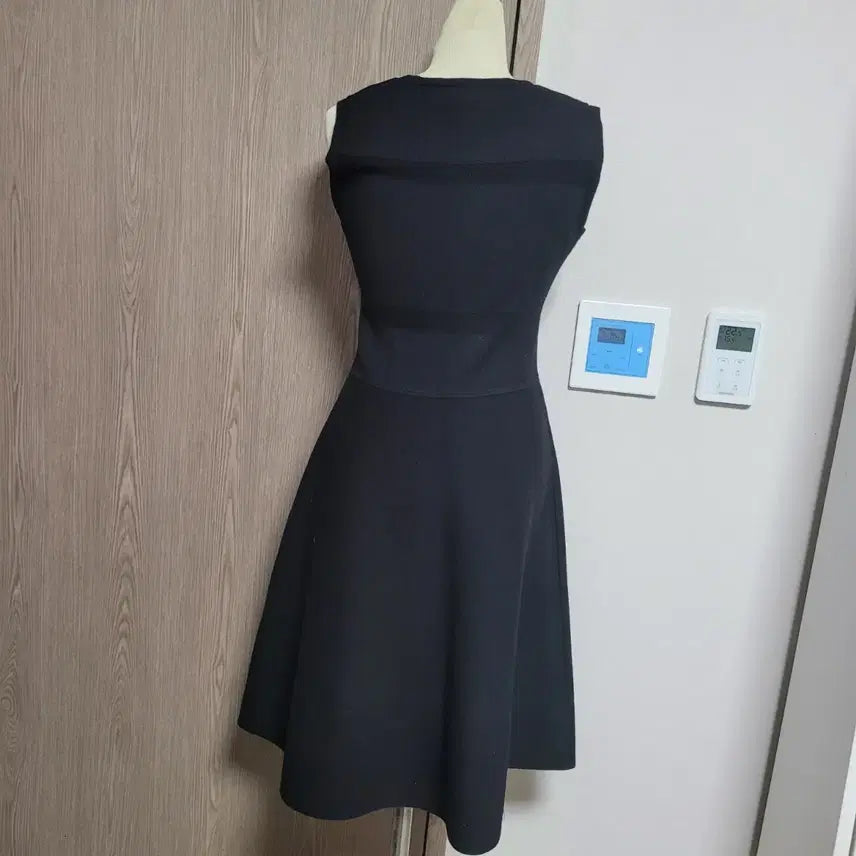 [BUNJANG] Jill Stuart Pearl Embellished Black A-line Dress / 주말특가!!  질스튜어트 진주 장식 블랙 A라인 원피스