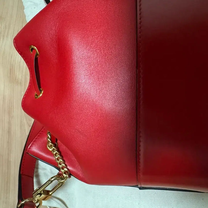 [BUNJANG] Valentino Bucket Bag / 발렌티노 버킷백