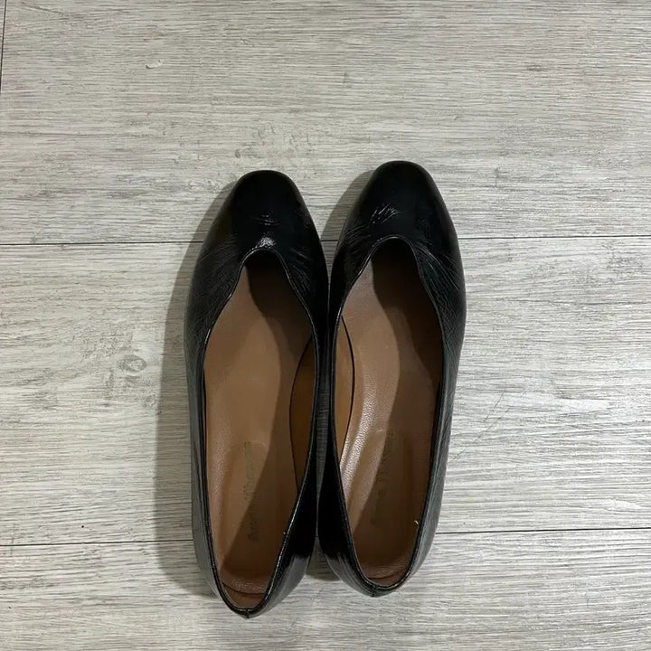 [BUNJANG] Anne Thomas Black Flat Shoes / Anne Thomas 블랙 플랫 슈즈
