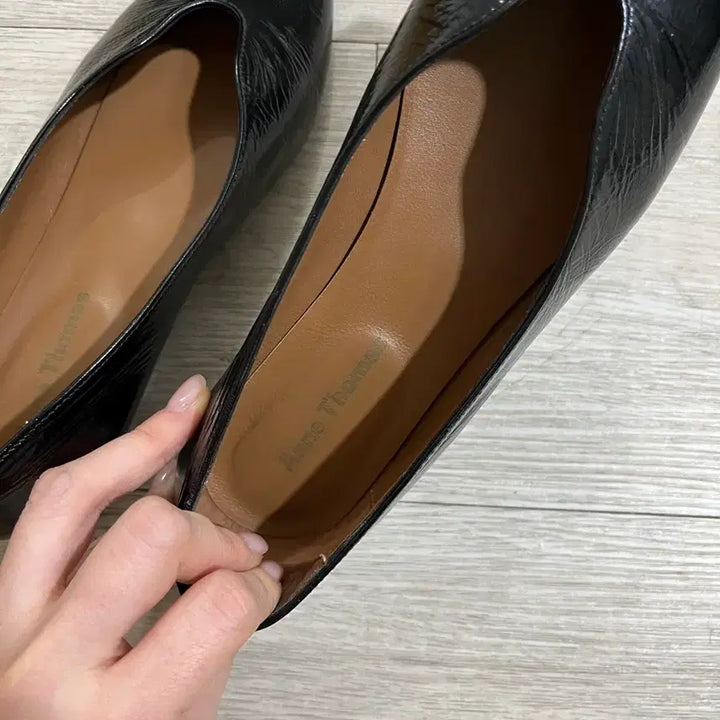 [BUNJANG] Anne Thomas Black Flat Shoes / Anne Thomas 블랙 플랫 슈즈