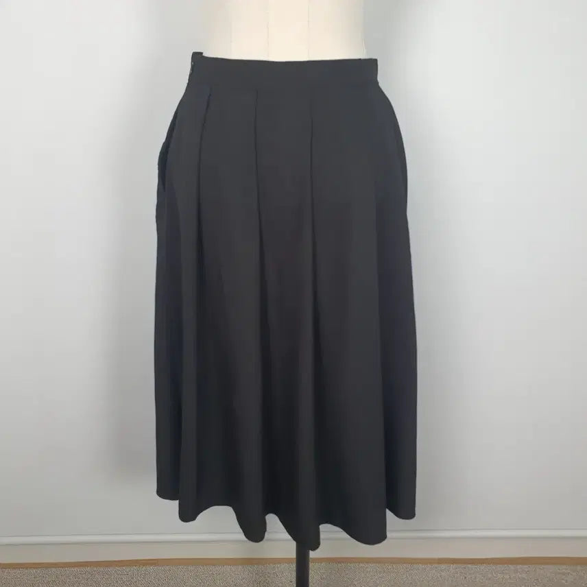 [BUNJANG] 1118 LOVE&amp;HATE Skirt M / 1118.LOVE&amp;HATE 스커트M