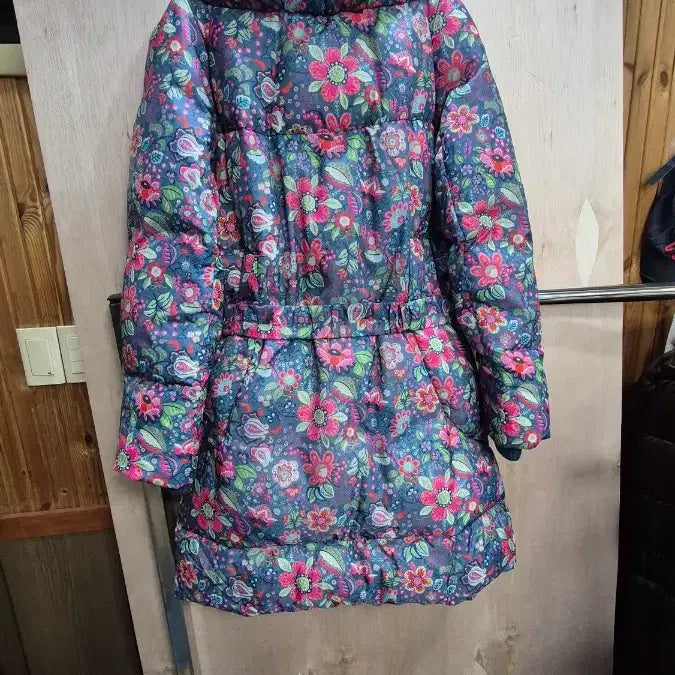 [BUNJANG] O'lily Floral Pattern Down Padded Jacket / 오일릴리  다운  패딩