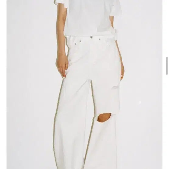 [SOLD OUT] [마뗑킴] SIGNATURE DENIM IN WHITE
