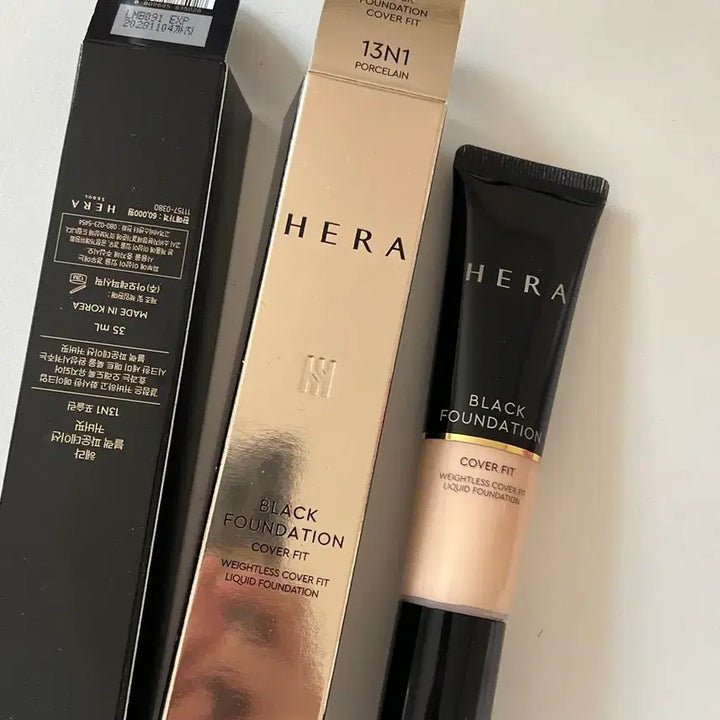 [BUNJANG] Hera Black Foundation 13N1 Porcelain / 헤라 블랙 파운데이션 13N1 포슬린