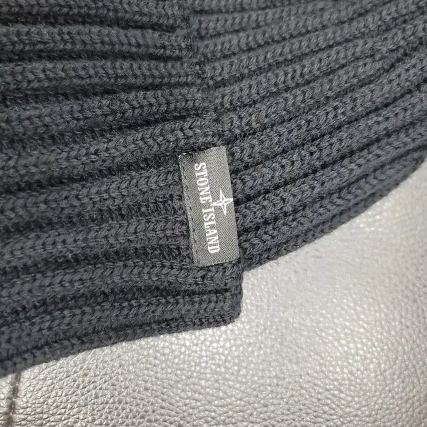 [BUNJANG] Stone Island Wool Beanie / 스톤아일랜드 블랙 울 비니
