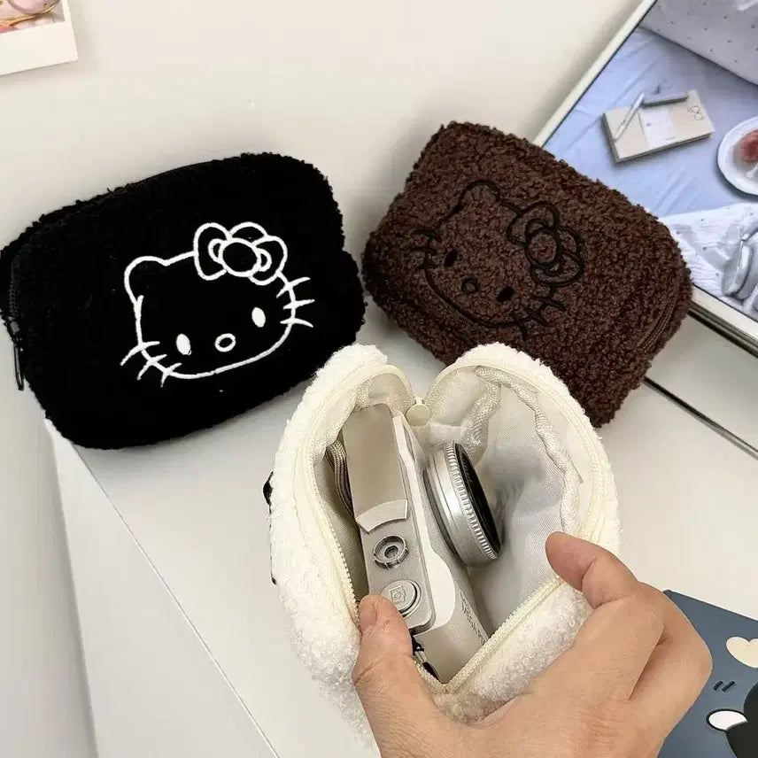 [BUNJANG] Hello Kitty Pouch / 헬로키티 뽀글 파우치