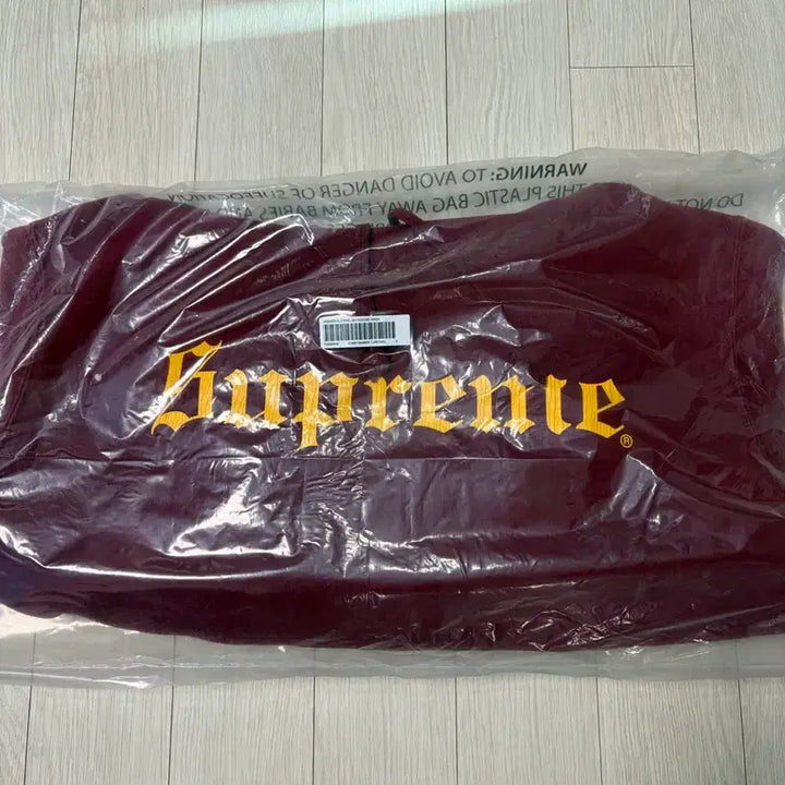 [BUNJANG] Supreme Washed Old English Hoodie Cardinal / 슈프림 워시드 올드 잉글리쉬 후드티 카디널