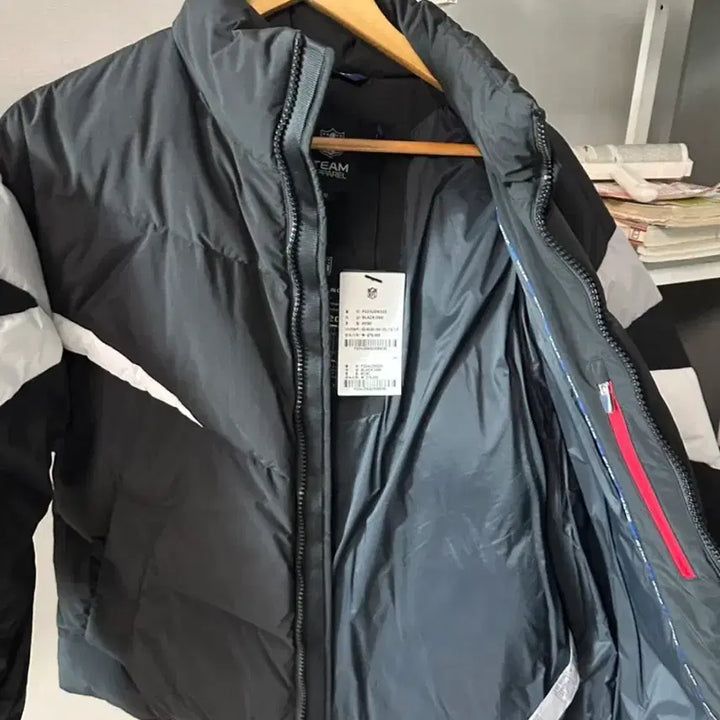 [BUNJANG] NFL Black Down Padded Jumper / NFL 블랙 패딩 점퍼