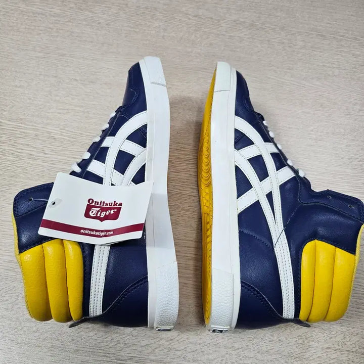 [BUNJANG] Onitsuka Tiger High Top Navy Sneakers 260mm / 오니츠카타이거 하이탑 네이비 운동화 260 ㅡ 0123