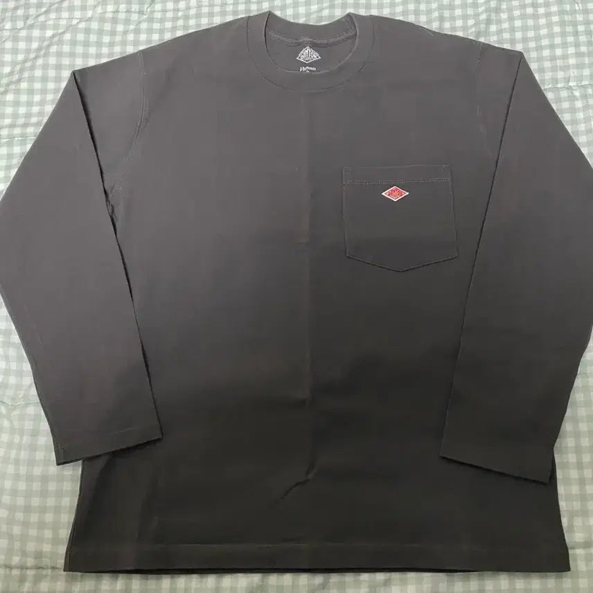 [SOLD OUT] 단톤 포켓 롱슬리브 차콜