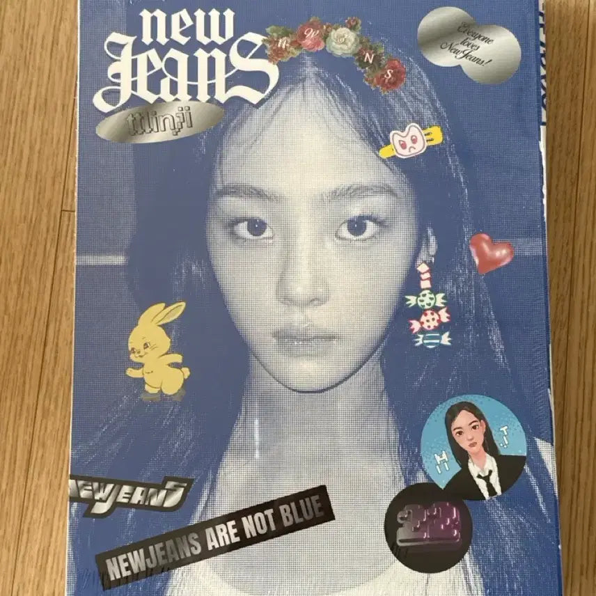 [BUNJANG] NewJeans Minji Bluebook Sealed / 뉴진스 민지 블루북 미개봉