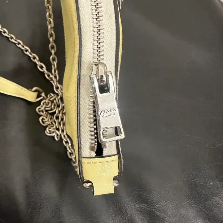 [BUNJANG] Prada Mini Crossbody Bag / 정품 프라다 미니백 크로스백 가방 가로20 변색 이염
