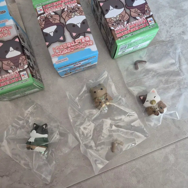 [BUNJANG] Attack on Titan Mega Cat Bundle Set / 진격의거인 메가캣 (리바이, 사샤, 쟝)  일괄