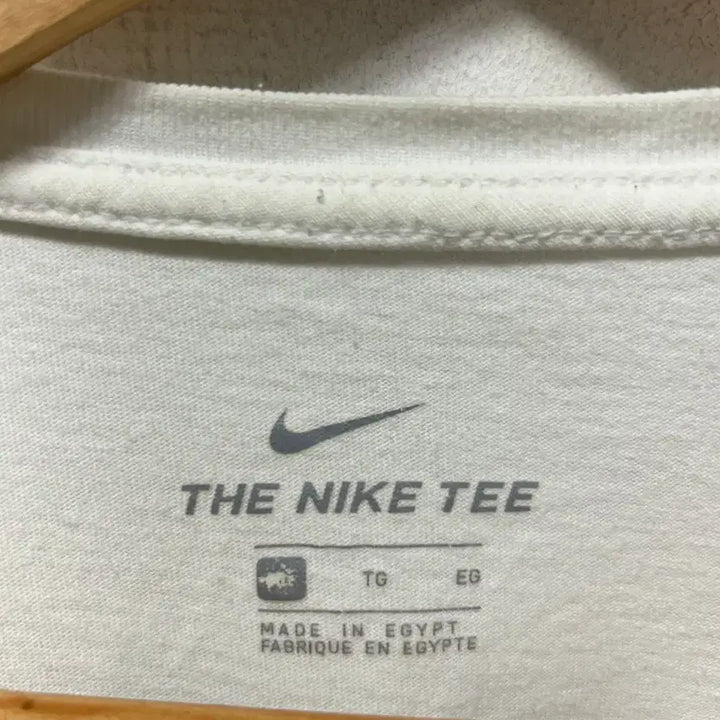 [BUNJANG] Nike White Short Sleeve T-shirt Swoosh Logo XL / 나이키 흰색 반팔 티셔츠 스우시 로고 XL