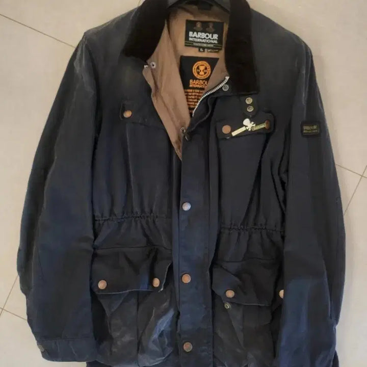 [BUNJANG] Barbour B.Intl Distressed Duke Wax Jacket / 바버 남성 네이비 B.Intl Distressed Duke 왁스자켓