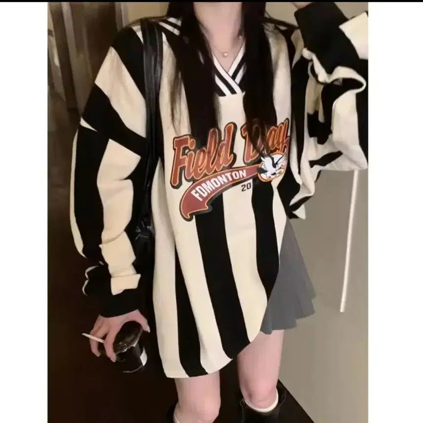 [BUNJANG] Unisex Blockcore V-Neck Striped Shirt / 블록코어 V넥 스트라이프 셔츠 (남녀공용)