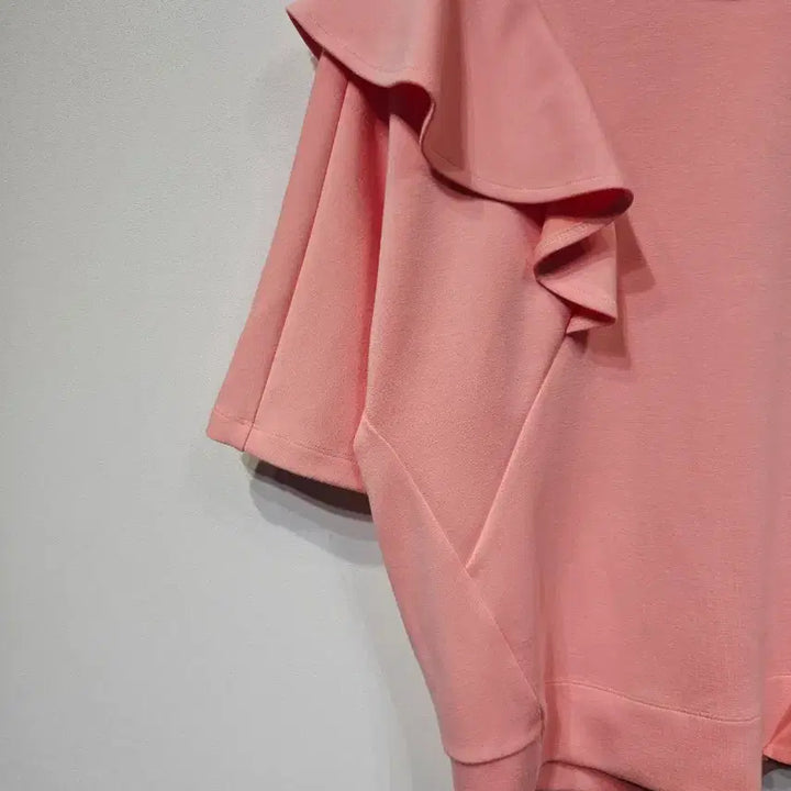 [BUNJANG] On & On Pink Ruffle Point Short Sleeve Top / on & on 온앤온 핑크 러플 포인트 반팔티