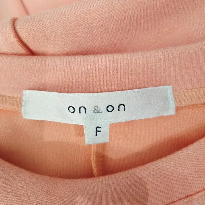 [BUNJANG] On & On Pink Ruffle Point Short Sleeve Top / on & on 온앤온 핑크 러플 포인트 반팔티