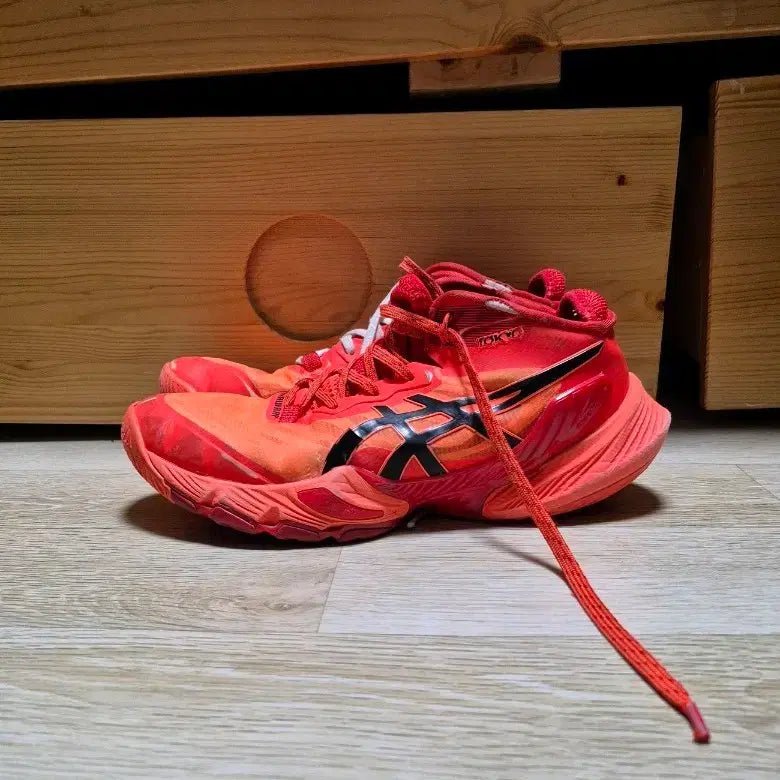 [BUNJANG] Asics Metarise Tokyo Sunrise Red Eclipse Black (Size 265) / (265)아식스 메타라이즈 도쿄 선라이즈 레드 이클립스 블랙