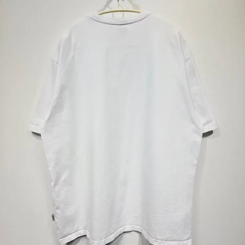 [BUNJANG] YALE Small Logo Short Sleeve T-shirt / YALE 예일 스몰 로고 반팔 티셔츠