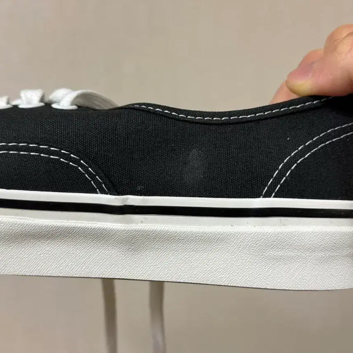 [BUNJANG] Vans Authentic Anaheim Black Sneakers / 반스 어센틱 애너하임 블랙 260 새상품