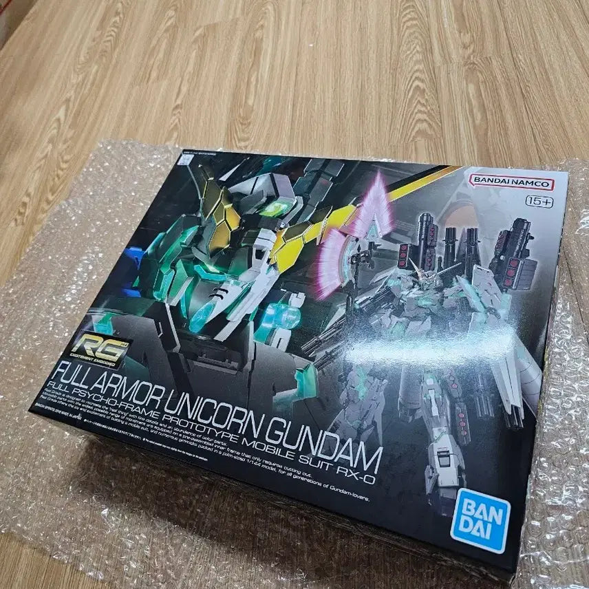 [BUNJANG] RG Full Armor Unicorn Gundam Model Kit (Sealed) / 반다이 RG 풀아머 유니콘 건담 프라모델 미개봉