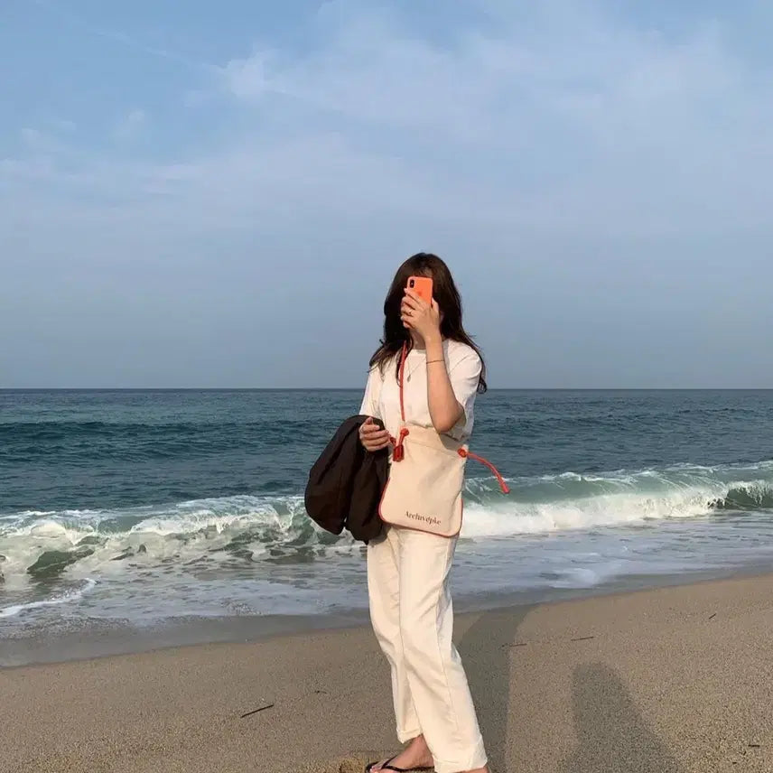 [BUNJANG] Archivepke Canvas Cross Bag Red / 아카이브앱크 캔버스 크로스백 레드