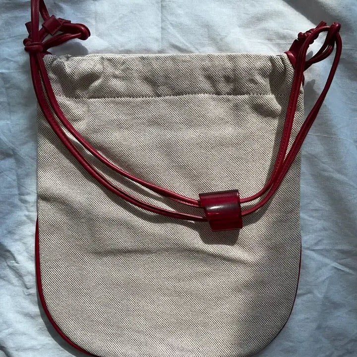[BUNJANG] Archivepke Canvas Cross Bag Red / 아카이브앱크 캔버스 크로스백 레드