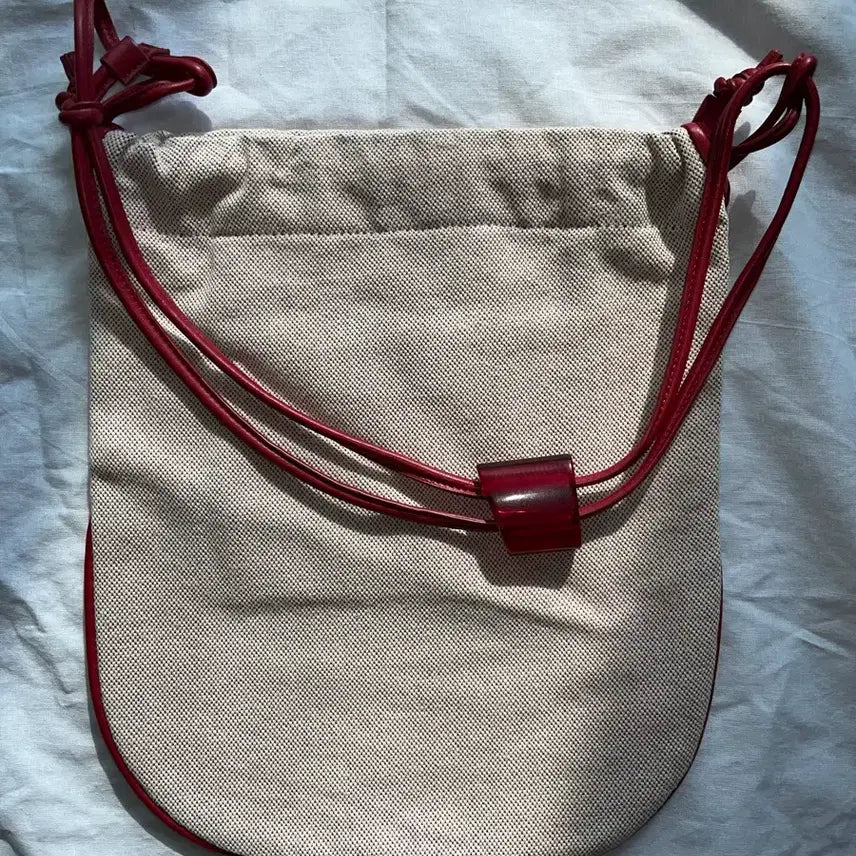 [BUNJANG] Archivepke Canvas Cross Bag Red / 아카이브앱크 캔버스 크로스백 레드