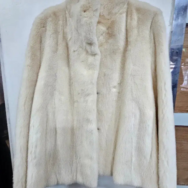 [BUNJANG] Imported Ivory Female Mink Jacket / 독일수입 아이보리 휘메일 밍크 자겥