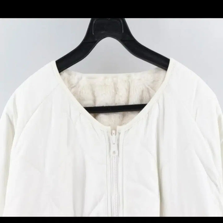 [BUNJANG] White Short Padded Quilted Jacket / 화이트 숏패딩 경량 퀄팅 퍼 안감 자켓