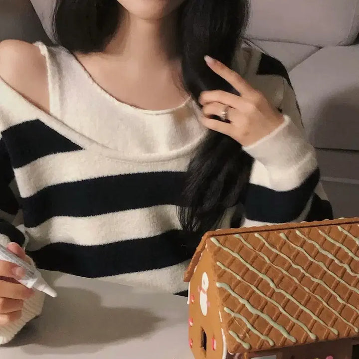 [BUNJANG] Young Fan Cake Striped Layered Off-Shoulder Knit Top / [새상품] 영팬케이크 스트라이프 레이어드 오프숄더 니트