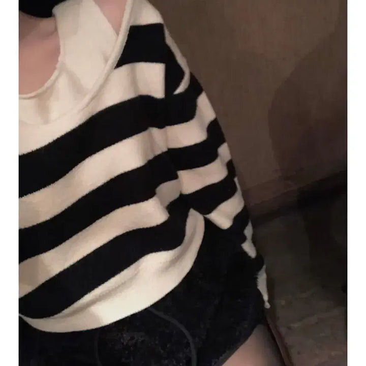 [BUNJANG] Young Fan Cake Striped Layered Off-Shoulder Knit Top / [새상품] 영팬케이크 스트라이프 레이어드 오프숄더 니트