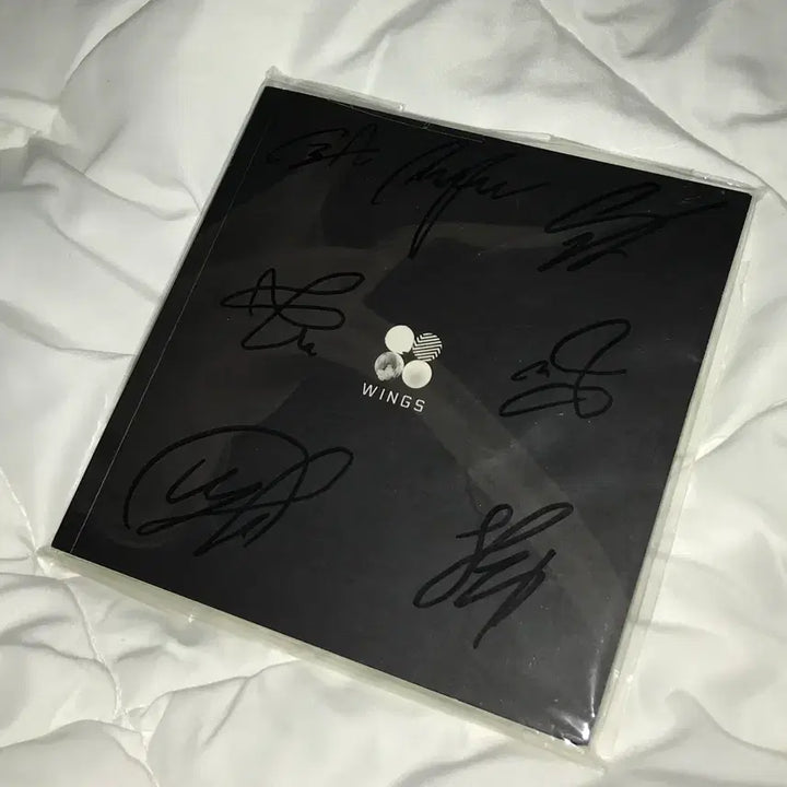 방탄 윙스 싸인앨범