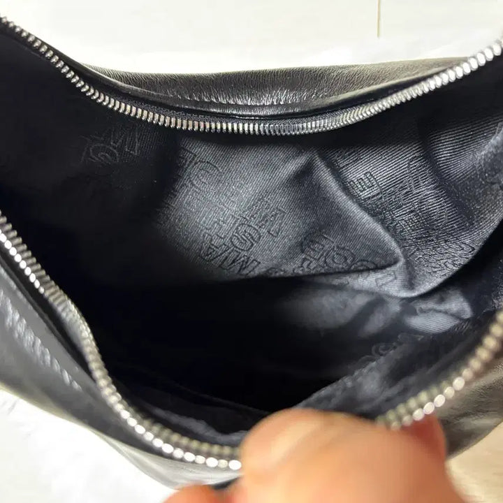 [BUNJANG] Margesherwood PUMPKIN_black Glossy Plain / 마지셔우드 PUMPKIN_black glossy plain