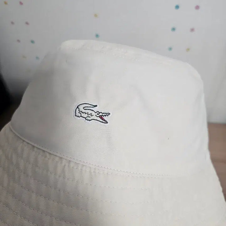 [BUNJANG] Lacoste Reversible Bucket Hat - Ivory & Cream - Size L / 라코스테 양면 뽀글이 버킷햇 모자
