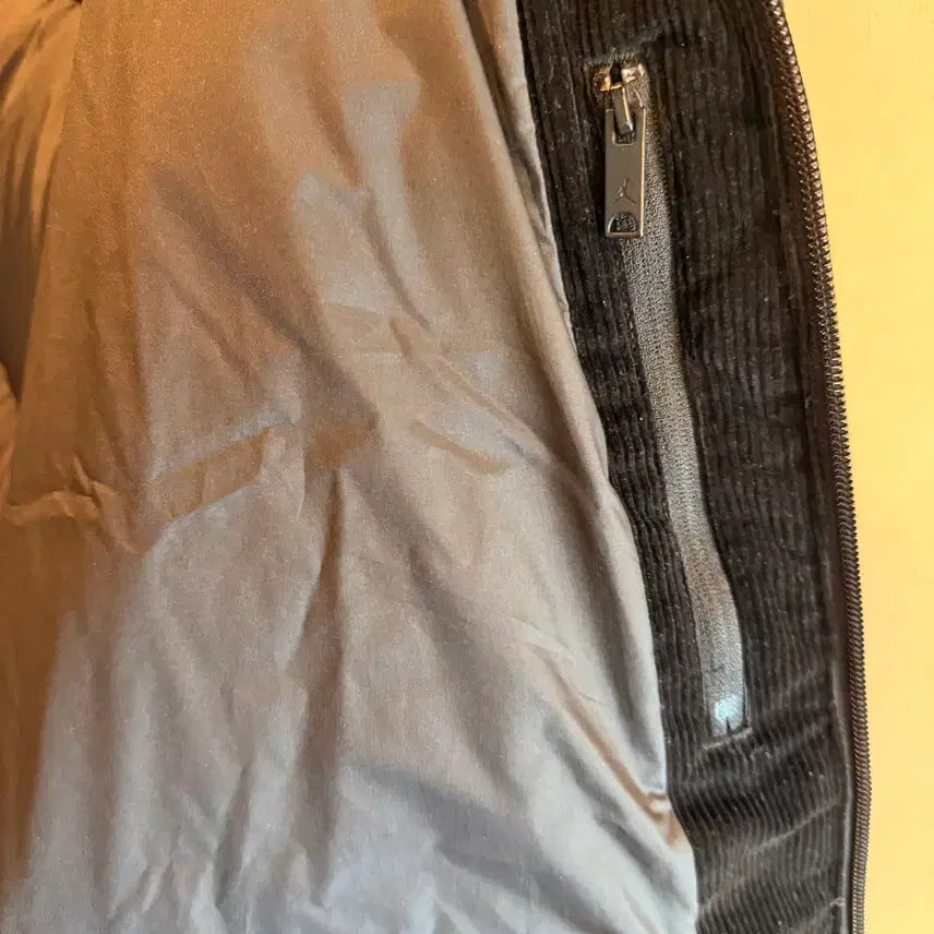 [BUNJANG] Nike Jordan Flight Corduroy Padded Jacket / 나이키 조던 플라이트 코듀로이 패딩 3XL
