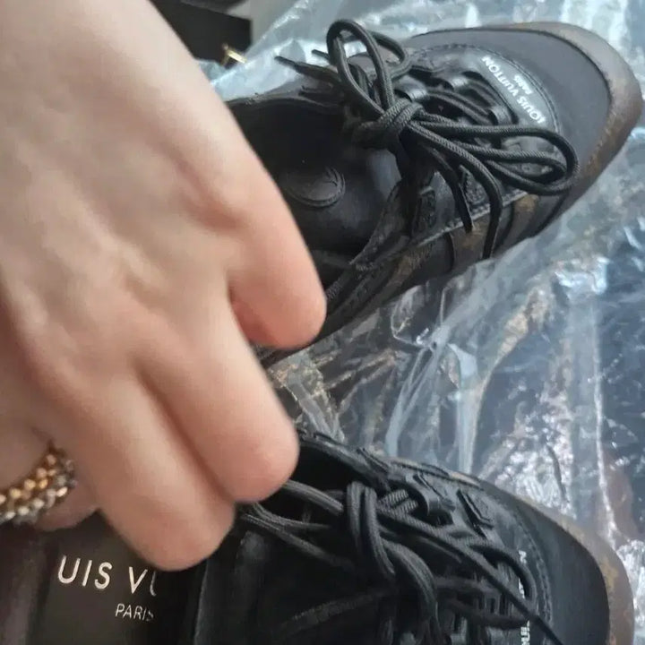 [BUNJANG] Louis Vuitton Sneaker 37 / 루이비통 스니커리나 37사이즈 공홈구매