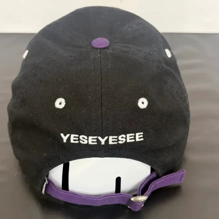 [SOLD OUT] YES EYES SEE 예스아이씨 블랙/퍼플 볼캡 os