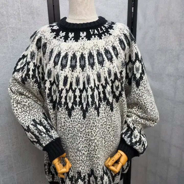 [BUNJANG] Animalier Leopard Wool Knit Sweater (Size L) / 애니멀리어 레오파드 울 니트 스웨터 (L사이즈)