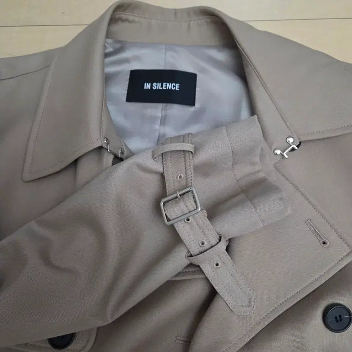 [BUNJANG] Insilence Trench Coat L / (택포)인사일런스 트렌치코트L