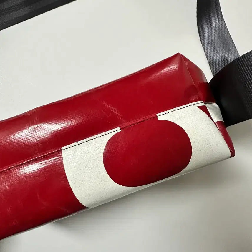 [BUNJANG] Freitag Haiphiveo / 프라이탁 하이파이브오