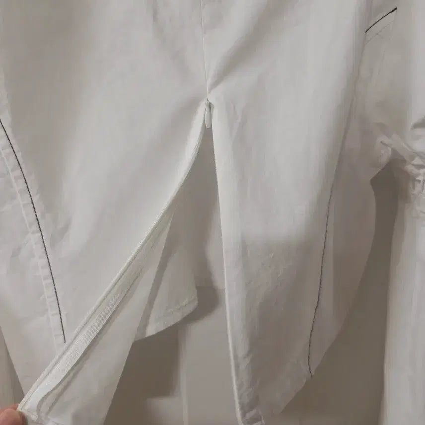 [BUNJANG] Obzest Puff Sleeve Shirred Crop Blouse / 오브제스트 퍼프 소매 셔링 크롭 블라우스