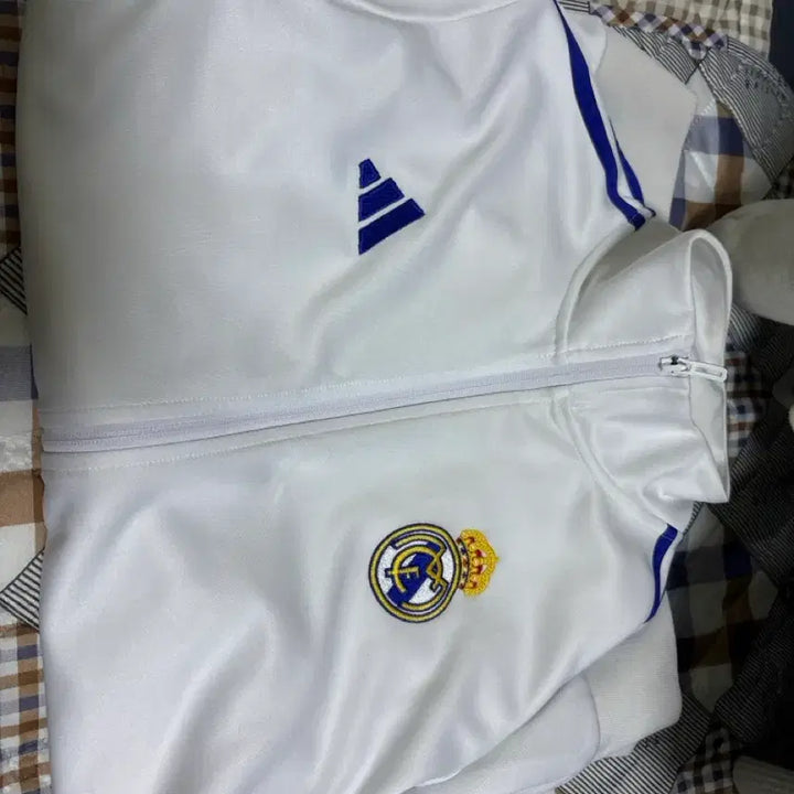 [BUNJANG] Adidas Real Madrid White Jersey Jacket / 아디다스 레알마드리드 흰색 져지(네고 가능)