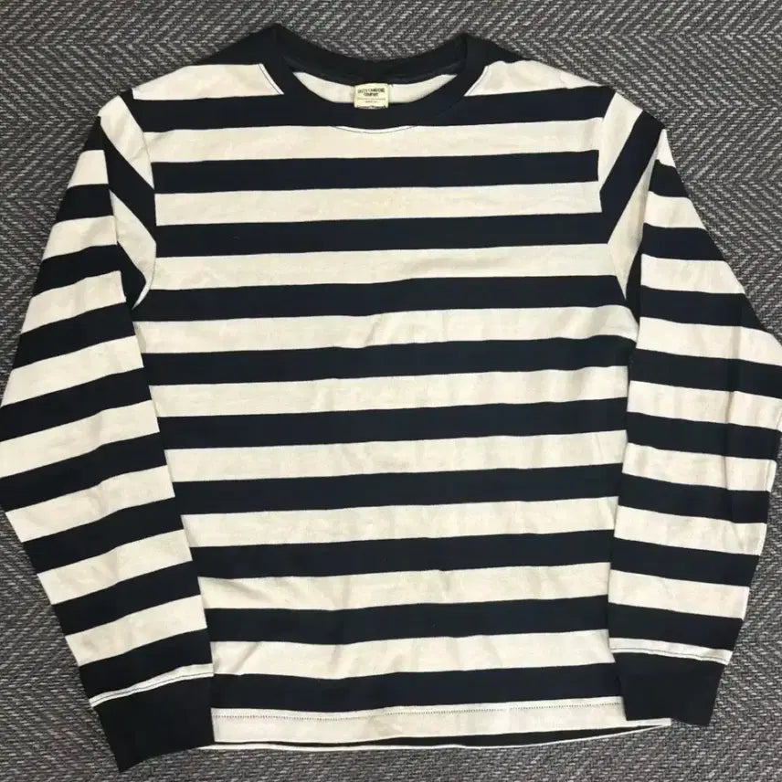 [BUNJANG] OUTSTANDING Vintage Stripe Long Sleeve M / 아웃스텐딩 빈티지 스트라이프 롱슬리브 m