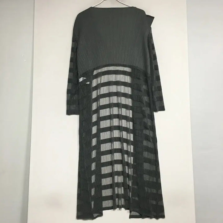 [BUNJANG] Pleats Me Pleated Long Cardigan / 플리츠미 주름 롱 가디건 PLUS