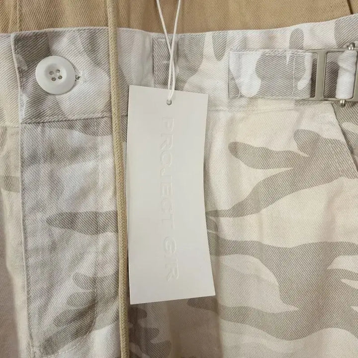 [BUNJANG] PROJECT GR 3-Layered Cargo Pants White Camo / (새상품)프로젝트 GR  3 레이어드 카고 팬츠 화이트 카모 P01411