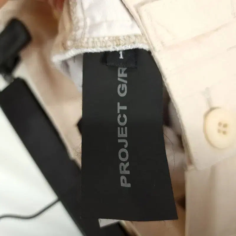 [BUNJANG] PROJECT GR 3-Layered Cargo Pants White Camo / (새상품)프로젝트 GR  3 레이어드 카고 팬츠 화이트 카모 P01411